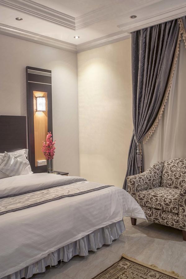Al Ezzah Palace Hotel Suites Jeddah Exterior foto